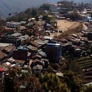 भोजपुरमा माइती नेपालको संरक्षणमा रहेकी महिलालाई नागरिकता भोजपुरमा माइती नेपालको संरक्षणमा रहेकी महिलालाई नागरिकता