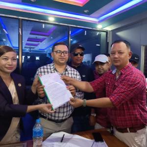 मधुमल्लामा सांसदद्वय न्यौपाने र श्रेष्ठद्वारा नागरिकसँग अन्तरक्रिया