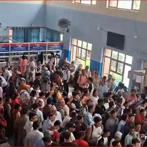 लगातार ३ दिन बिदापछि बीपी प्रतिष्ठानमा भीड व्यवस्थापन गर्न थप काउन्टर सञ्चालन गरिँदै
