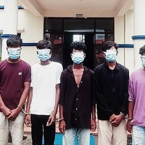 मोरङको रंगेलीमा नाबालिकामाथि सामूहिक जबर्जस्ती करणी, सिटी सफारी चालक र क्याफे सञ्चालकसहित ५ जना पक्राउ मोरङको रंगेलीमा नाबालिकामाथि सामूहिक जबर्जस्ती करणी, सिटी सफारी चालक र क्याफे सञ्चालकसहित ५ जना पक्राउ