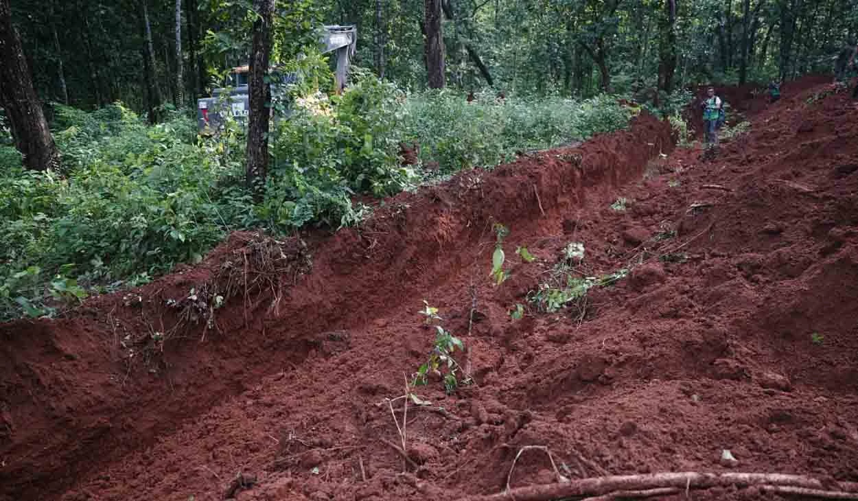 पहिचान नखुलेका शव गाड्न हतार नगर्न सचिव निरौलाको सुझाव