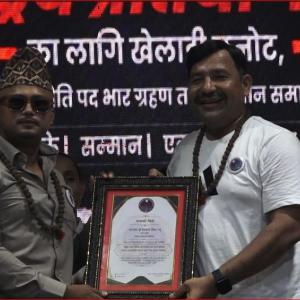 इटहरीमा आर्म रेस्लिङ राष्ट्रिय प्रतियोगिताका लागि खेलाडी छनोट, नयाँ कार्यसमितिको पदभार तथा सम्मान समारोह सम्पन्न