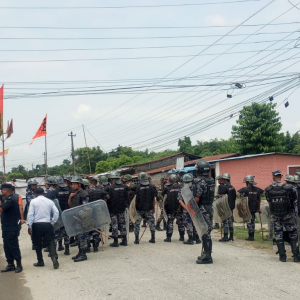 देवानगञ्ज घटनामा न्यायभन्दा ‘लोकप्रियता’को राजनीति, छानबिन समिति अझै बनेन देवानगञ्ज घटनामा न्यायभन्दा ‘लोकप्रियता’को राजनीति, छानबिन समिति अझै बनेन