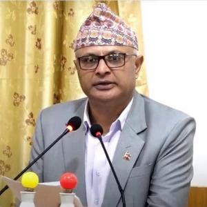 कोशी प्रदेशका मुख्यमन्त्री हिक्मतकुमार कार्कीले प्रदेशसभाबाट सोमबार विश्वासको मत लिँदै 