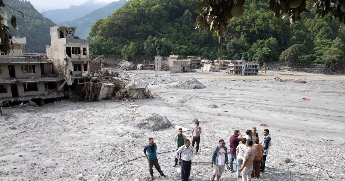 झापा गाउँपालिकाद्वारा उद्धार कोषमा २५ लाख सहयोग