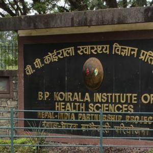 बाढीपीडितका लागि बीपी प्रतिष्ठान धरानद्वारा ३७ लाख सहयोग
