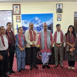 मोरङ उद्योग व्यापार सङ्घको नवनिर्वाचित टोलीद्वारा मन्त्री महतोसँग भेटघाट