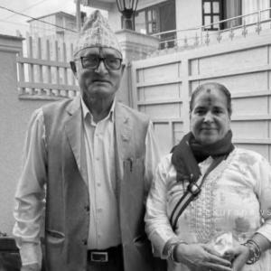तरहराका खड्का दम्पतीको कुशको शव बनाएर अन्त्येष्टि, मोबाइलको घण्टी बज्दा अझै झस्किन्छन् आफन्त तरहराका खड्का दम्पतीको कुशको शव बनाएर अन्त्येष्टि, मोबाइलको घण्टी बज्दा अझै झस्किन्छन् आफन्त