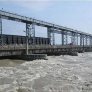 सप्तकोशी नदीको बहाव तीन लाख क्युसेक नाघ्यो